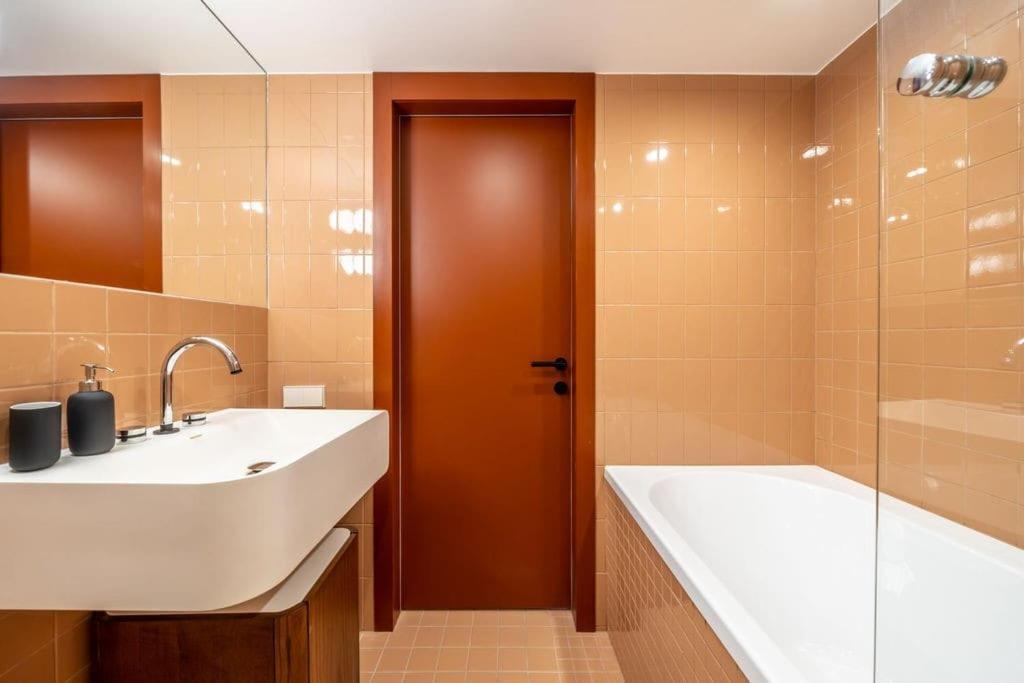 Ferienwohnung Designer Loft In The City Center Riga Exterior foto